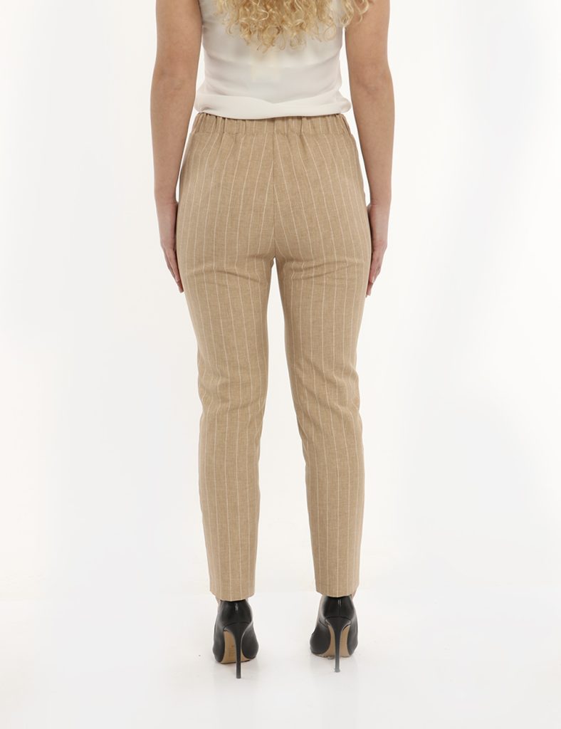 Pantaloni stretti attillati da donna scontati - Pantalone Vougue beige in coordinato