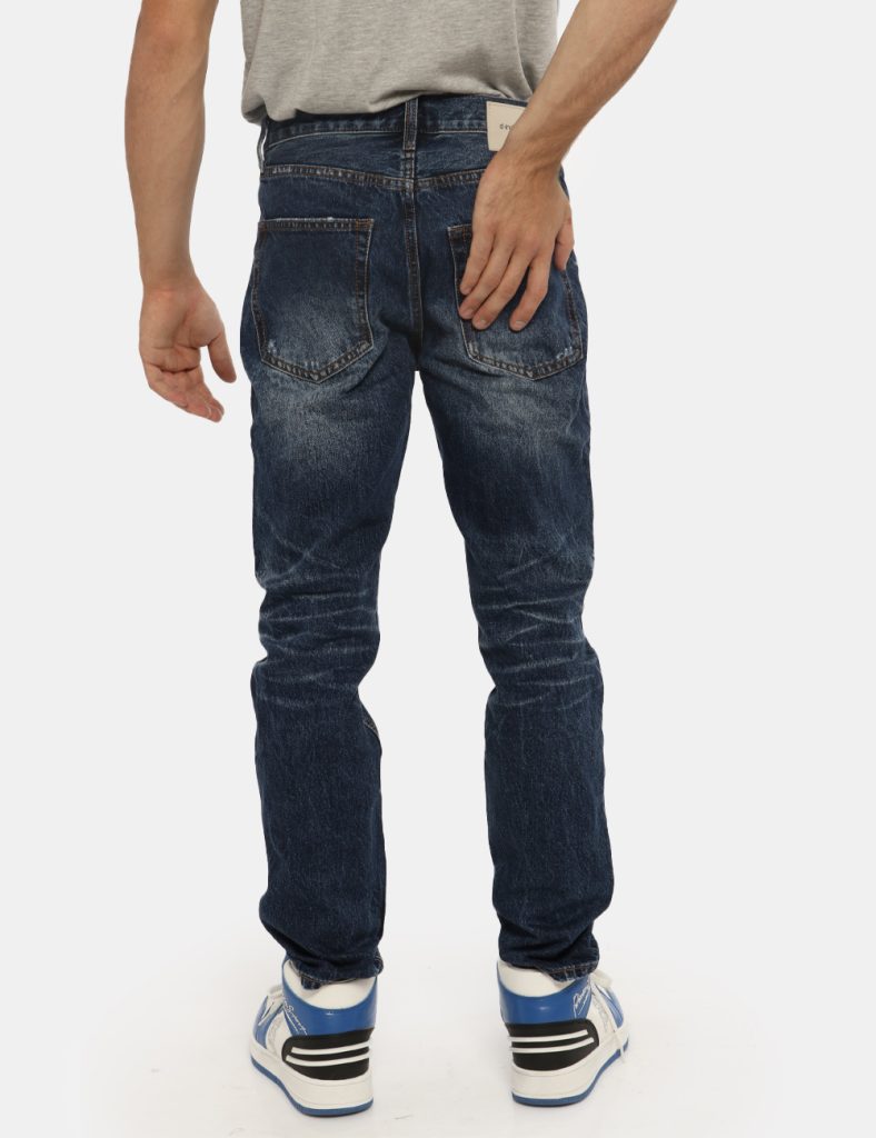 Jeans D Industry blu denim - COMPOSIZIONE E VESTIBILITÀ:98% cotone 2% poliestereIl modello è alto 175 cm e indossa la taglia