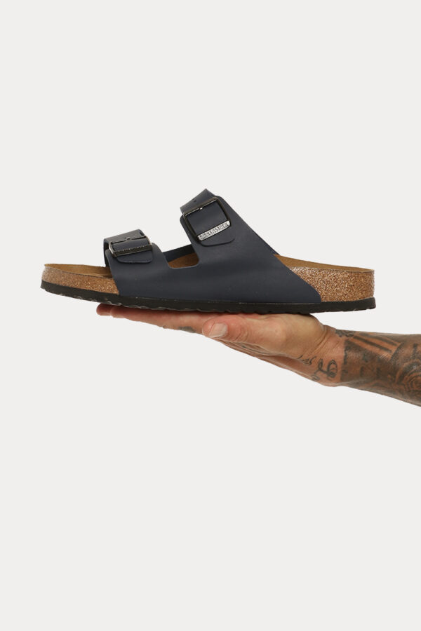 Sandali Birkenstock blu - COMPOSIZIONE E VESTIBILITÀ:Cuoio materiali tessili e altre materieIl modello è alta 178 cm e indos