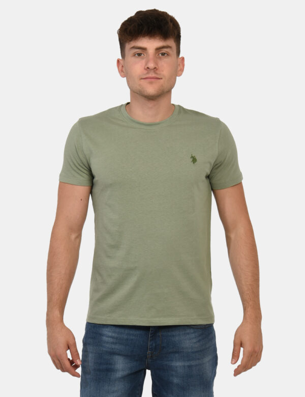 T-shirt U.S. Polo Assn. Verde - T-shirt classica in total verde chiaro con patch logo brand ricamato in tono su tono ad alte