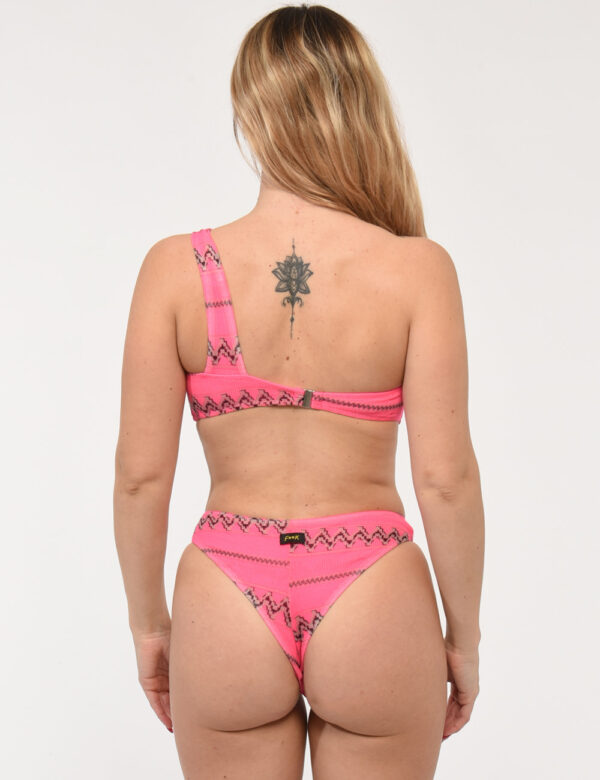 Bikini F**K Rosa - Costume modello bikini a fascia, monospalla, più slip brasiliana su base rosa shocking e fantasia marrone