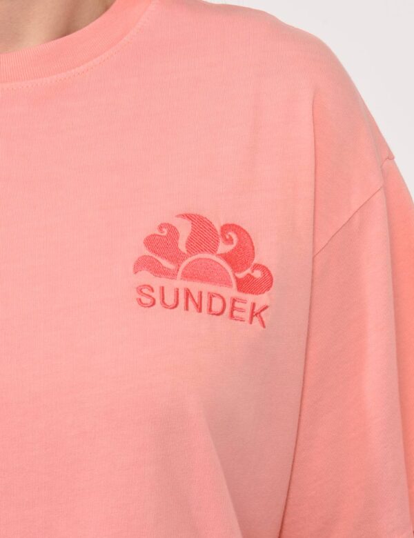 Abito Sundek Rosa - Vestito da mare modello t-shirt lunga in total rosa chiaro con logo brand ricamato ad altezza cuore. La