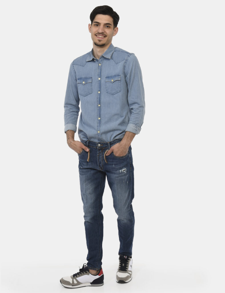 Jeans Gazzarrini Jeans - Jeans in total blu denim light tasche sagomate sul fronte e tasche a toppa sul retro. Ulteriore det