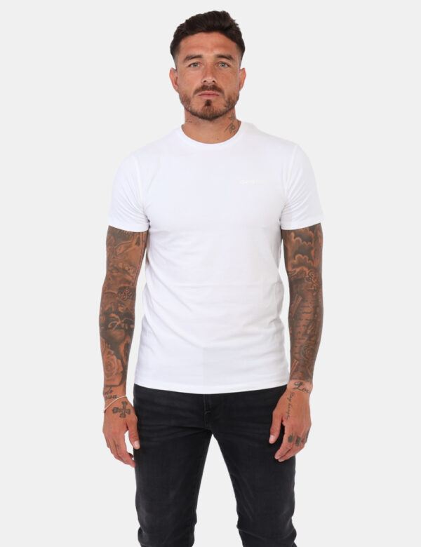 T-shirt Gas Bianco - La t-shirt con micro logo Gas è il capo must have di tutti i guardaroba! Fresca e versatile puoi indoss