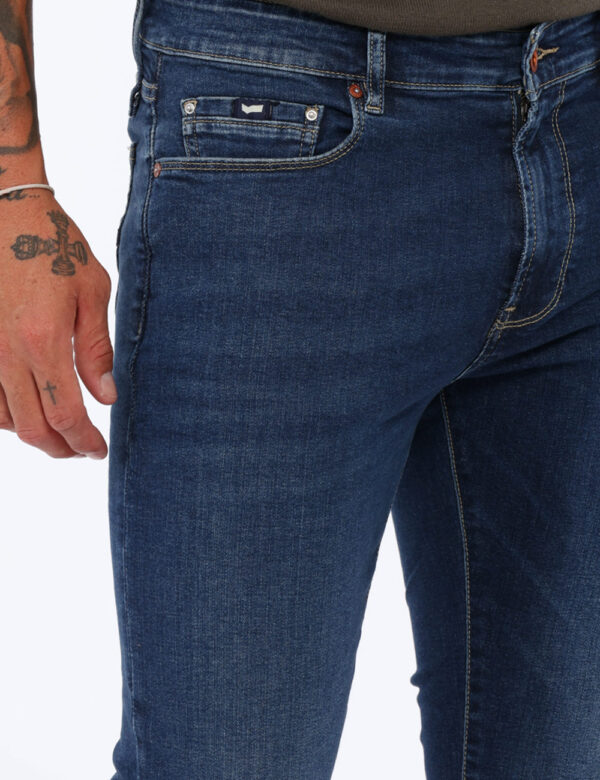 Jeans Gas Jeans - Jeans Gas slim fit, modello cinque tasche. Indossalo per non sbagliare mai!