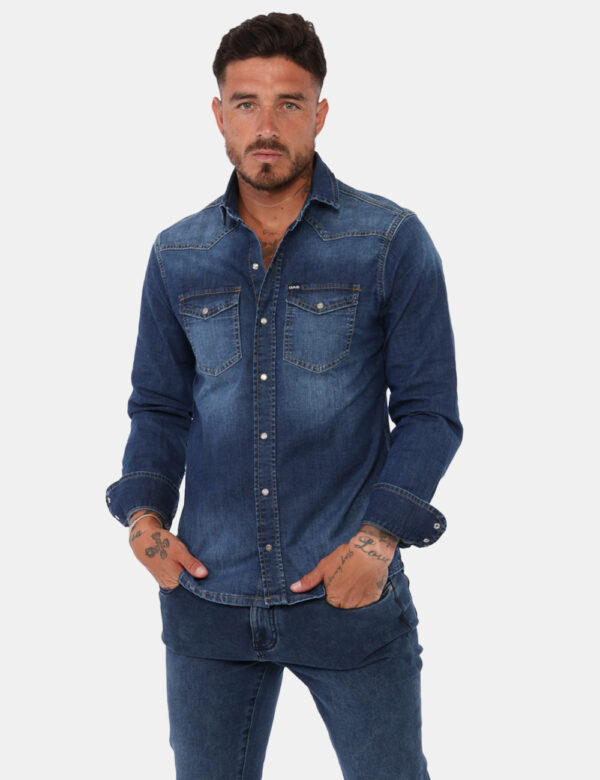 Camicia Gas Jeans - La camicia in denim è il must di questa stagione, abbinala a un jeans per fare un total look alla moda,