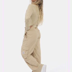 Pantaloni Calvin Klein Beige - Cod. art. J20J223921 B CVVi ricordiamo che tutti i nostri articoli sono originali.