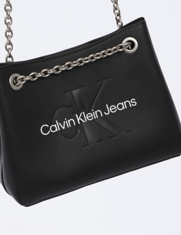 Borsa Calvin Klein Nero - Cod. art. K60K607831 OVVi ricordiamo che tutti i nostri articoli sono originali.