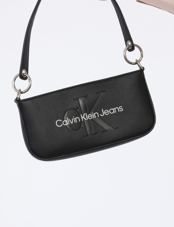 Borsa Calvin Klein Nero - Cod. art. K60K610679 OVVi ricordiamo che tutti i nostri articoli sono originali.