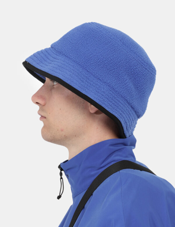 Cappello The North Face Blu - Bucket hat con logo TNF sul fronte ricamato con filo bianco. Indossa questo cappello blu elett