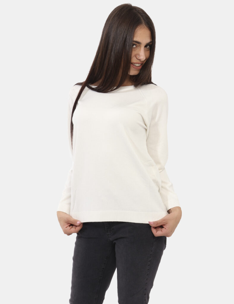 Maglia Emme Marella Bianco - Maglione leggero in total bianco con girocollo classico e trama semplice. La vestibilità è morb