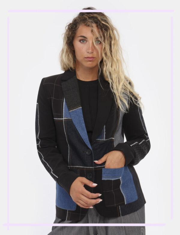 Blazer DESIGUAL Nero - L’articolo appartiene al campionario esclusivo di stagione: pezzo unicoCod. art. M24WWEWBH AB cvVi ri