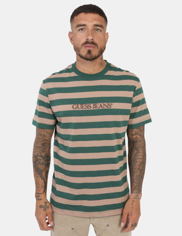 T-shirt Guess Verde - L’articolo appartiene al campionario esclusivo di stagione: pezzo unicoCod. art. M4YI84K9XF1 GS CVVi r