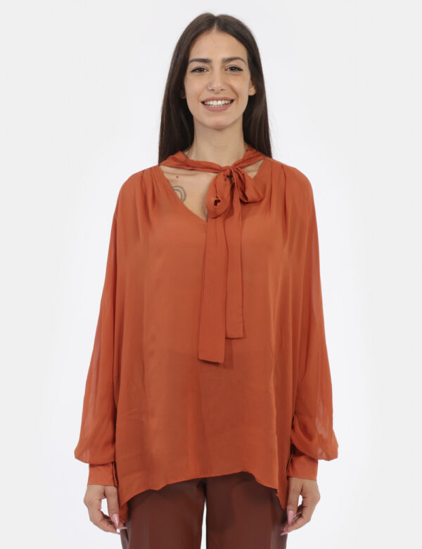 Blusa Manila Grace Arancione - L’articolo appartiene al campionario esclusivo di stagione: pezzo unicoCod. art. Y251VU A CVV