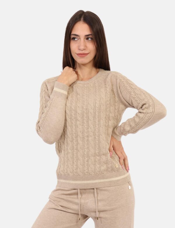 Maglione Yes Zee Beige - Maglione in maglia con motivo a trecce, impreziosito da un leggero effetto lurex che aggiunge una n