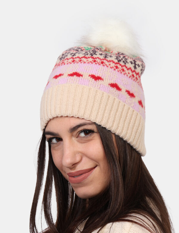 Cappello Veromoda Beige - Cappellino modello berretto con risvoltino e pom pom. La base è beige e la stampa in trama spazia