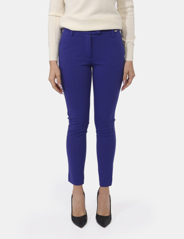 Pantalone Fracomina Blu - Pantaloni stretti eleganti in total blu elettrico con tasche a taglio trasversale. La vestibilità