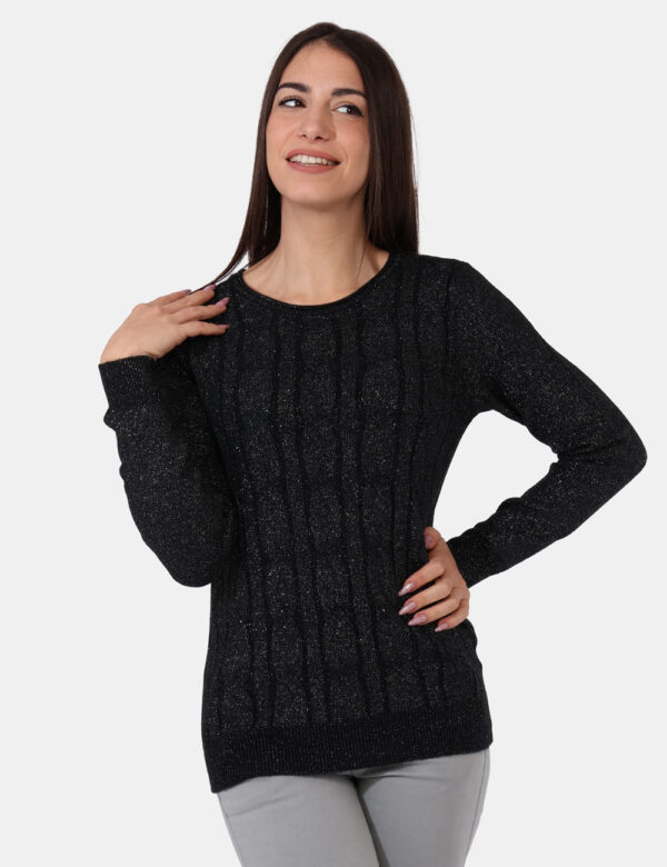 Maglione Sandro Ferrone Nero - Maglione a girocollo classico con trama intrecciata ed in total nero, più filo lurex argentat