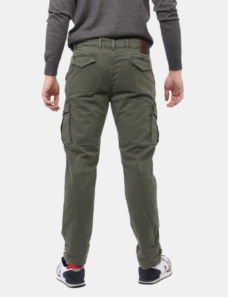 Pantaloni Concept83 Verde - Pantaloni cargo in total verde militare con tasche a taglio trasversale sul fronte e tasche a fe