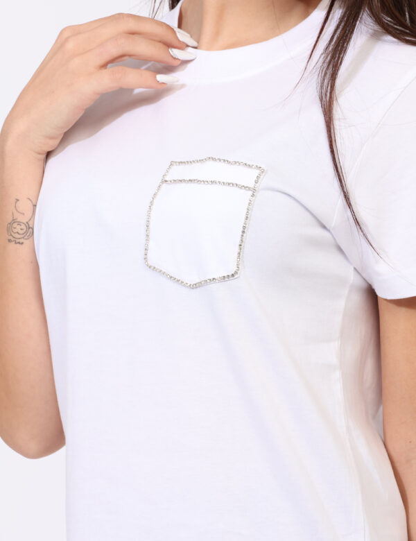 T-shirt Rue De Clerie Bianco - T-shirt in total bianco con taschino a toppa ad altezza cuore arricchito da glitter argentati