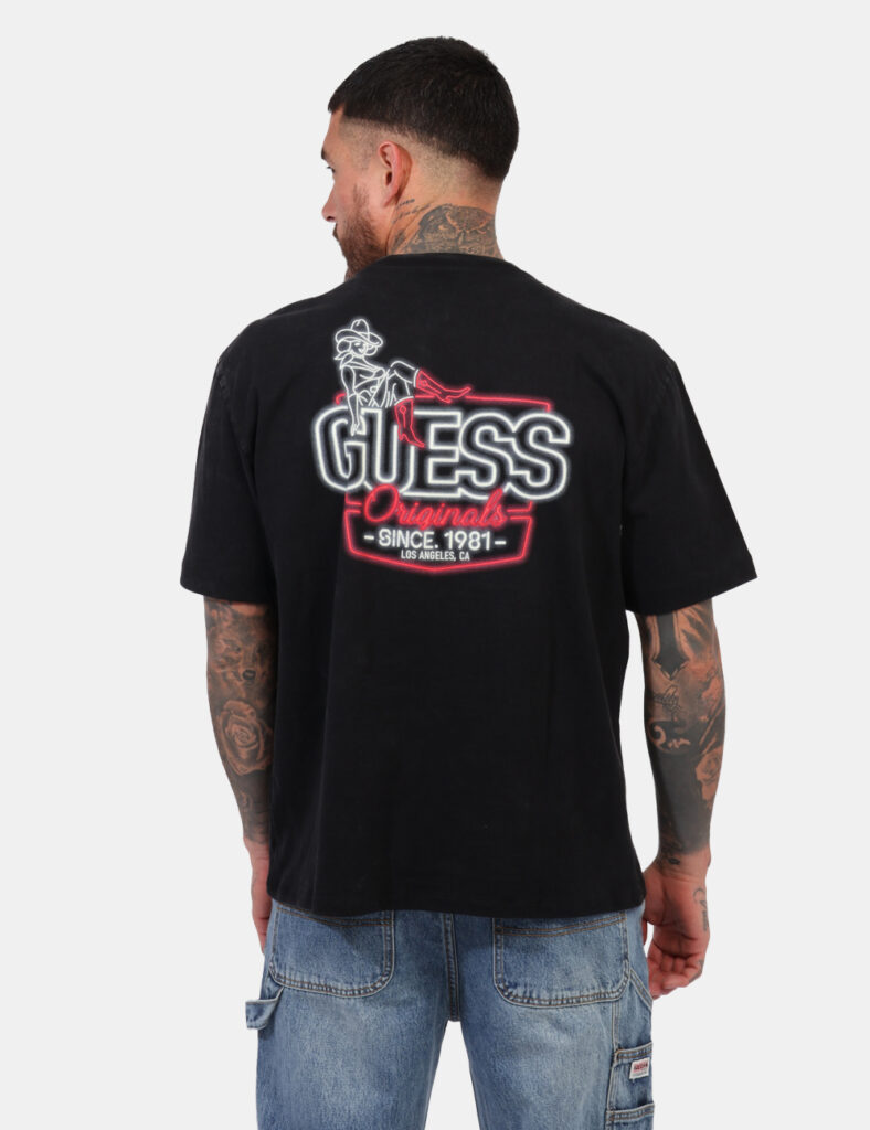 T-shirt taglia L Guess Nero