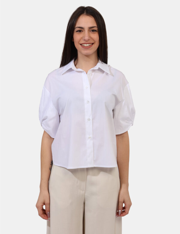 Camicia Rue De Clerie Bianco - Camicia classica a maniche corte in total bianco. La vestibilità è morbida e pratica grazie a