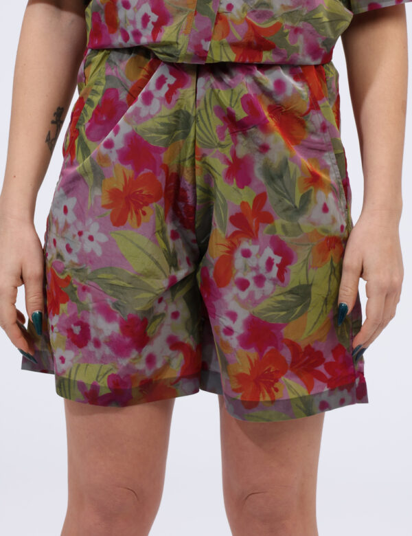 Shorts K-Way Fantasia taglia S - L’articolo appartiene al campionario esclusivo di stagione: pezzo unico.Cod. art. K3147EW P