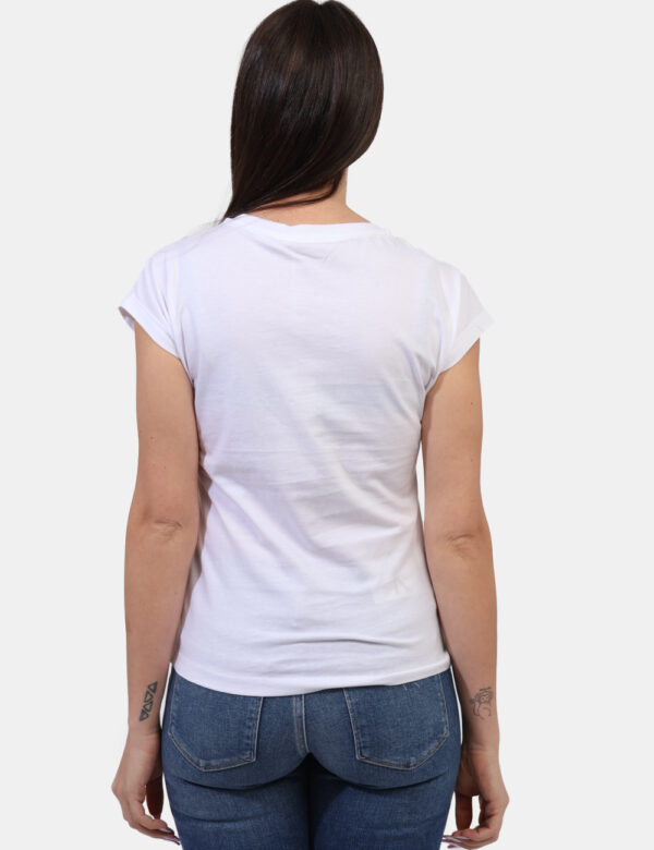 T-shirt Yes Zee Bianco - T-shirt classica su base bianca con stampa tendente al beige arricchita da glitter argentati. La ve