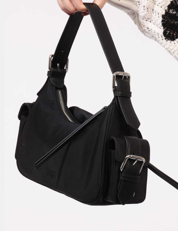 Borsa Pinko Nero - Cod. art. 102794 A1J4 NT SZVi ricordiamo che tutti i nostri articoli sono originali.