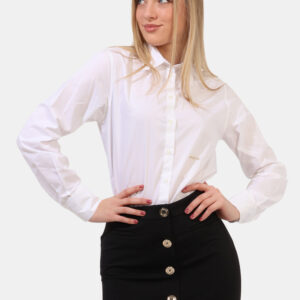 Camicia Pinko Bianco - Camicia classica in total bianco con piccolo ricamo logo brand dorato. La vestibilità è morbida e pra